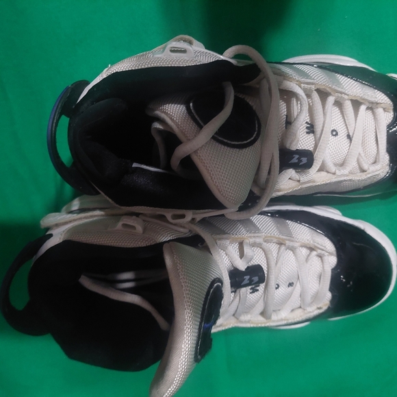 SNEAKER - Picture 4 of 5